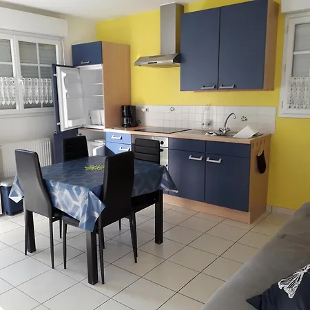 La Des Fleurs Apartment